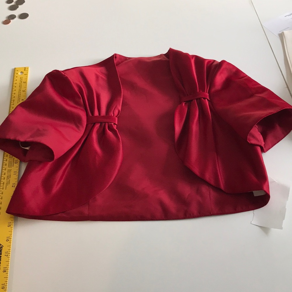 NWT short sleeve jacket cranberry medium